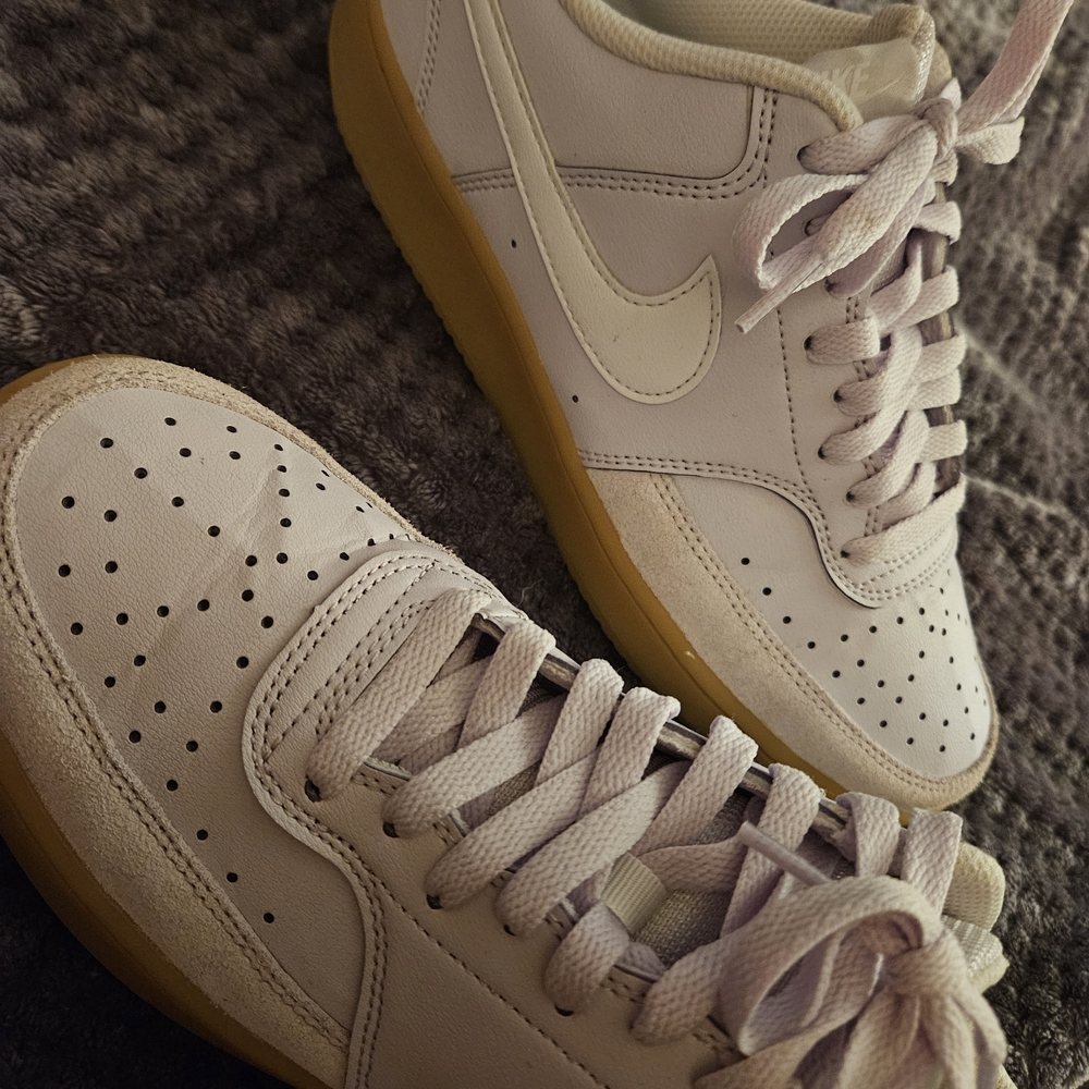 Nike Lavender and Tan Sneakers